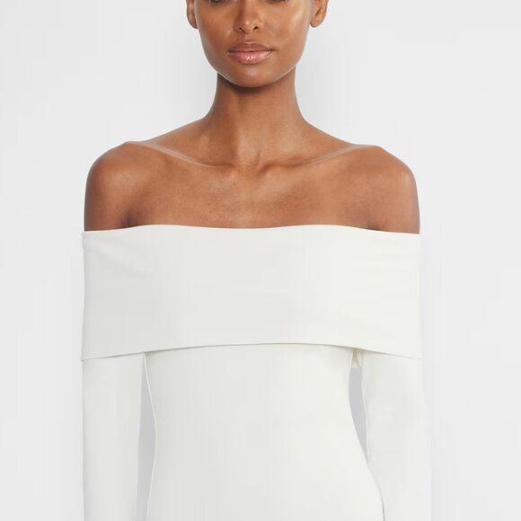 Aritzia Contour Deco Bodysuit Off-the-shoulder second-skin longsleeve - Picture 3 of 4